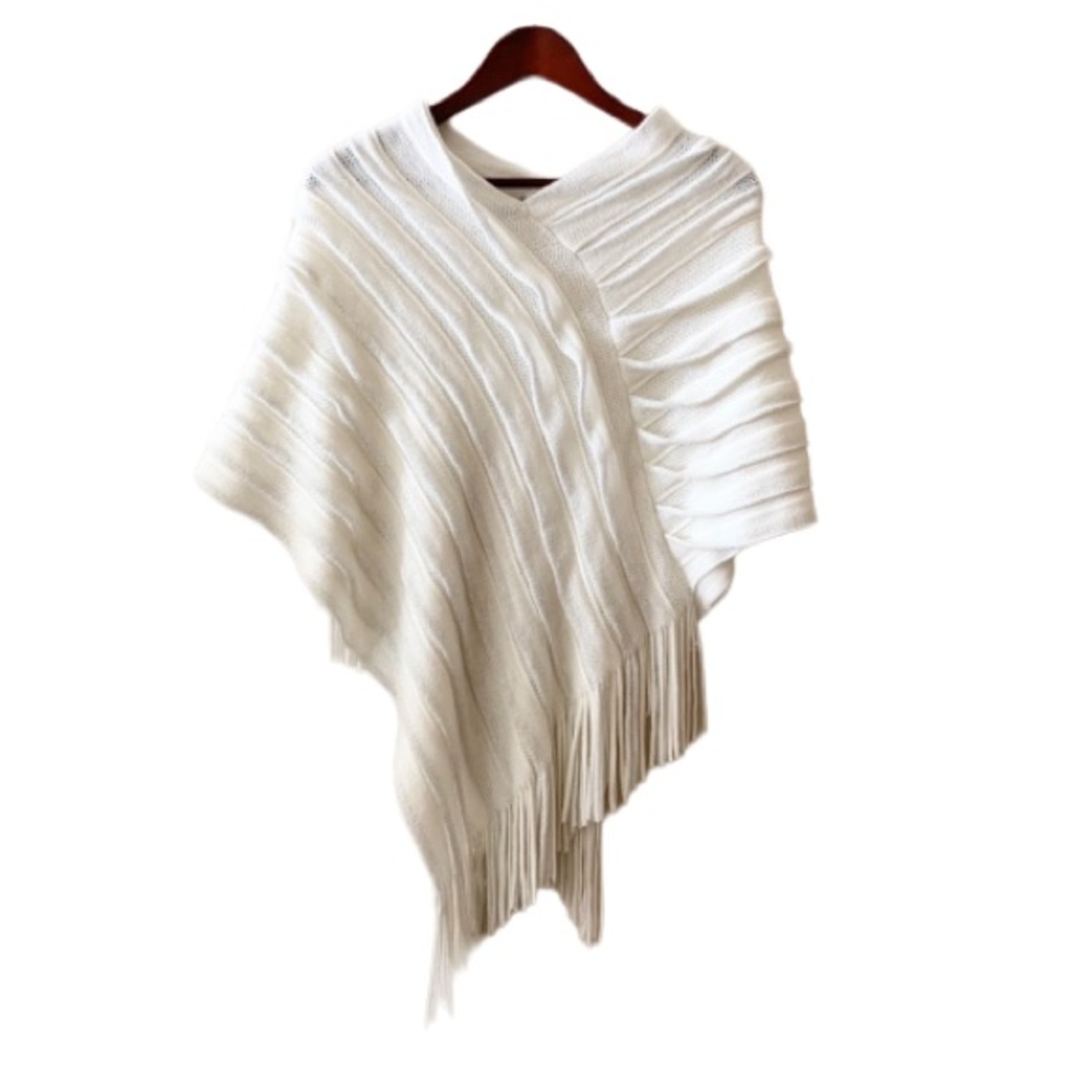 Envision Studio White Knit Poncho Sweater Fringe Tassel Flecked Winter Holiday